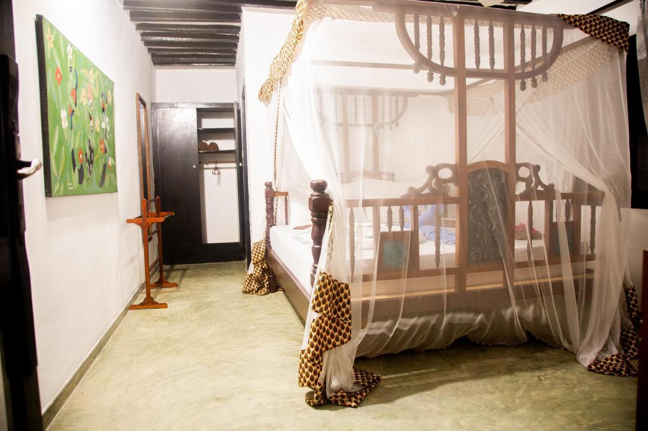 Moonshine Uroa Boutique Hotel Luaran gambar
