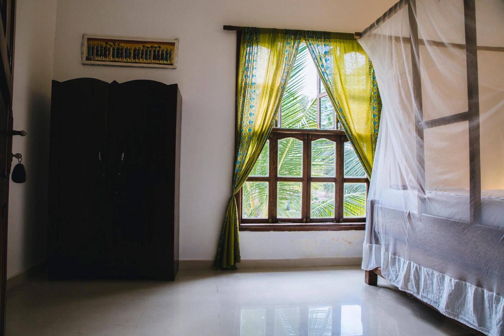 Moonshine Uroa Boutique Hotel Bilik gambar